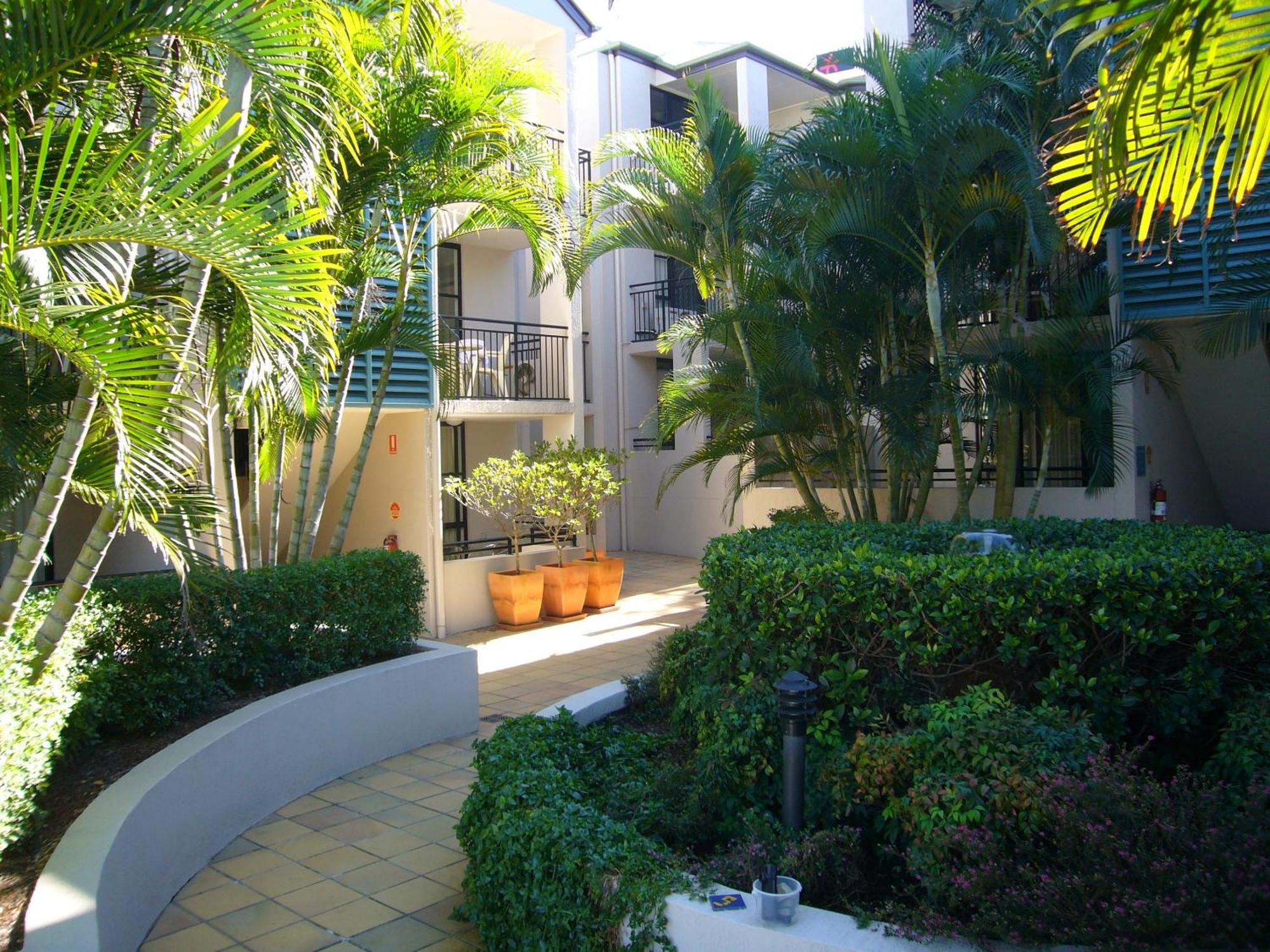 Spring Hill Mews Aparthotel